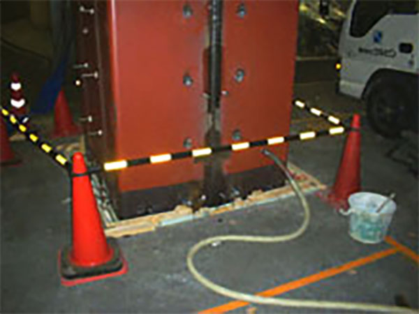 鋼板巻補強工事【柱】