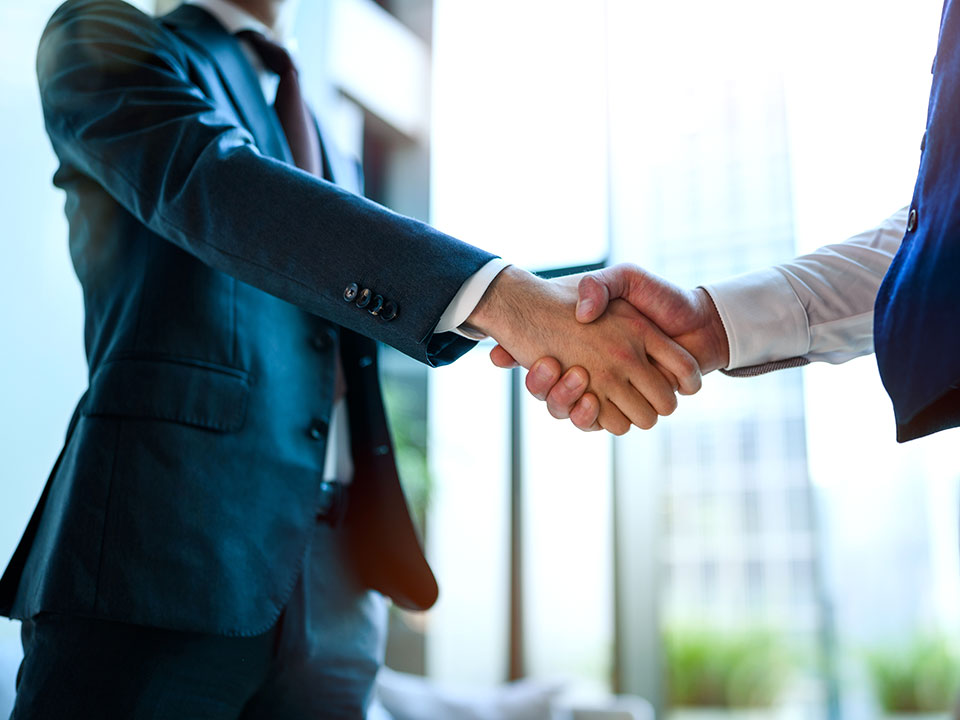 「良い仕事をしてお客様の信頼を得ること」を第一として、社員ひとりひとりが行動しています。